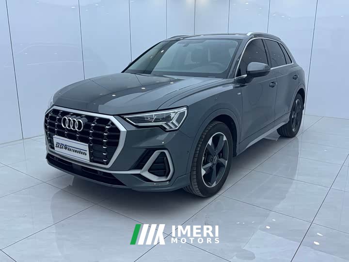 Audi Q3 35 TFSI Fashionable and Dynamic - автомобиль из Китая