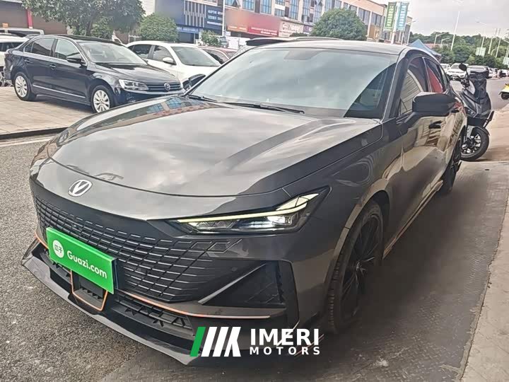 Changan UNI-V 2022 1.5T sports version