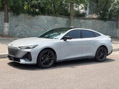 Changan UNI-V 1.5T premium - фото 1