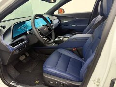 Cadillac GT4 2023 25T luxury - фото 9