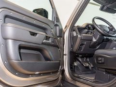 Land Rover Defender 2025 110 3.0T P400 X - фото 7