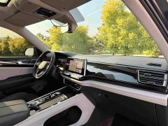 Volkswagen Touron facelift 380TSI four-wheel drive luxury version - фото 16