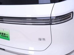 NIO ES8 Six-seater Executive Deluxe Edition - фото 9
