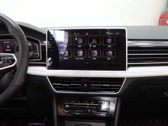 Volkswagen Tiguan L 330TSI automatic two-wheel drive R-Line version - фото 14