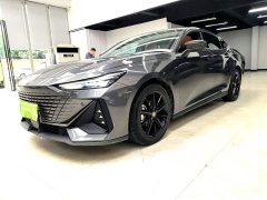 Changan UNI-V 1.5T premium - фото 1