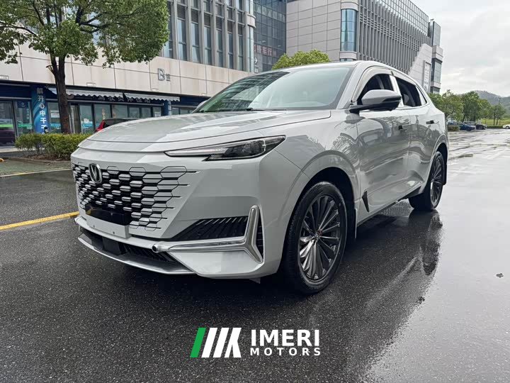 Changan UNI-K 2.0T premium - автомобиль из Китая