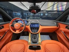 Aston Martin DBX 2020 4.0T V8 - фото 8
