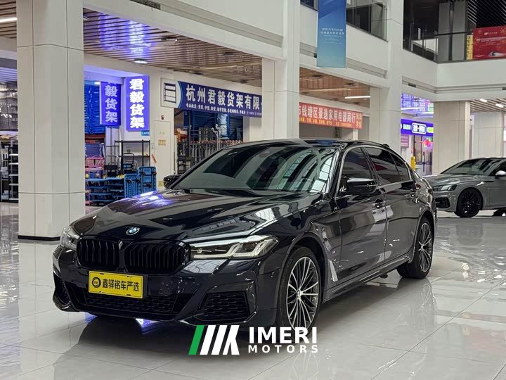 BMW 5 Series facelift 530Li leading M sports package - автомобиль из Китая