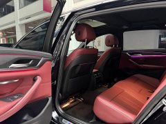 BMW 5 Series facelift 530Li leading M sports package - фото 11