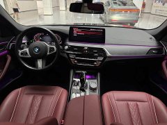 BMW 5 Series facelift 530Li leading M sports package - фото 13