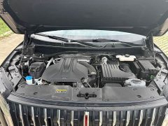 Hongqi HS7 PHEV facelift 2.0T PHEV four-wheel drive 2 million commemorative edition 6 seats - фото 9