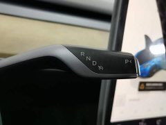 Tesla Model 3 rear-wheel drive version - фото 13
