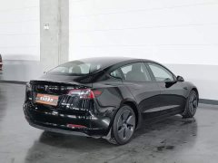 Tesla Model 3 rear-wheel drive version - фото 2