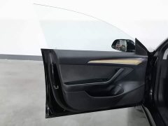 Tesla Model 3 rear-wheel drive version - фото 8