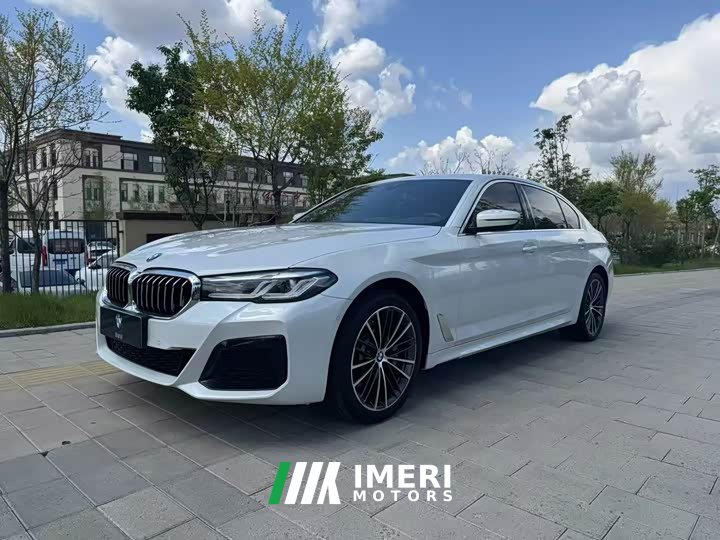 BMW 5 Series 2022 530Li xDrive M Sports Package - автомобиль из Китая