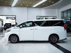 Lexus LM 2020 300h seven-seater elegant version - фото 3