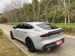 Changan UNI-V 1.5T premium - фото 10