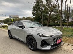 Changan UNI-V 1.5T premium - фото 2