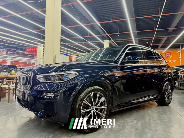 BMW X5 2022 facelift xDrive 40Li M sports package - автомобиль из Китая