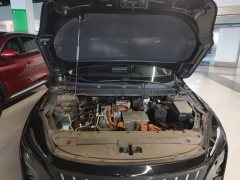 Hongqi E-QM5 2021 Charging Didi Edition - фото 16