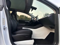 Tesla Model Y long-range all-wheel drive version - фото 10