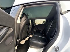 Tesla Model Y long-range all-wheel drive version - фото 17