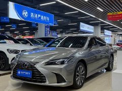 Lexus ES 200 Premium Edition - фото 1