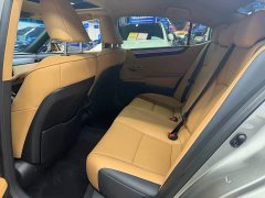 Lexus ES 200 Premium Edition - фото 9
