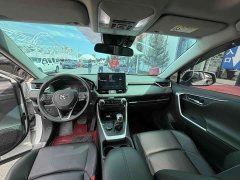 Toyota Wilanda 2.0L CVT two-wheel drive luxury version - фото 3