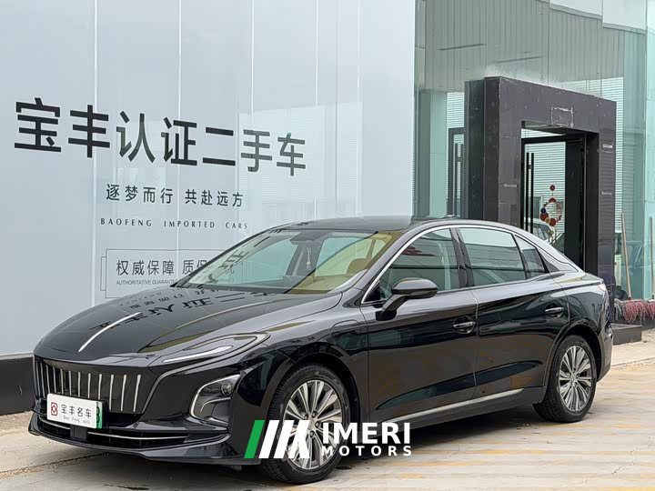 Hongqi E-QM5 431km Charging Enjoyment Edition
