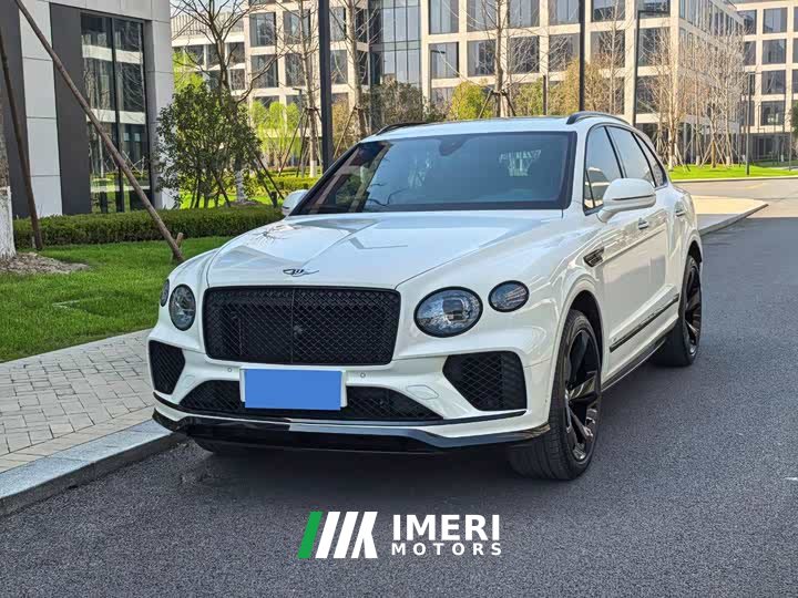 Bentley Bentayga 2022 4.0T V8 - автомобиль из Китая