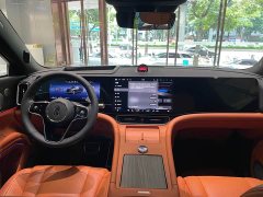 AITO Wenjie M9 extended range Ultra version 42kWh 6-seater version - фото 12