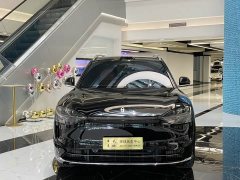 AITO Wenjie M9 extended range Ultra version 42kWh 6-seater version - фото 2