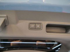 Li Auto Ideal ONE 2021 extended range 6-seater version - фото 16