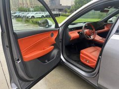 Hongqi HS6 PHEV 2026 220 four-wheel drive smart hybrid version - фото 6