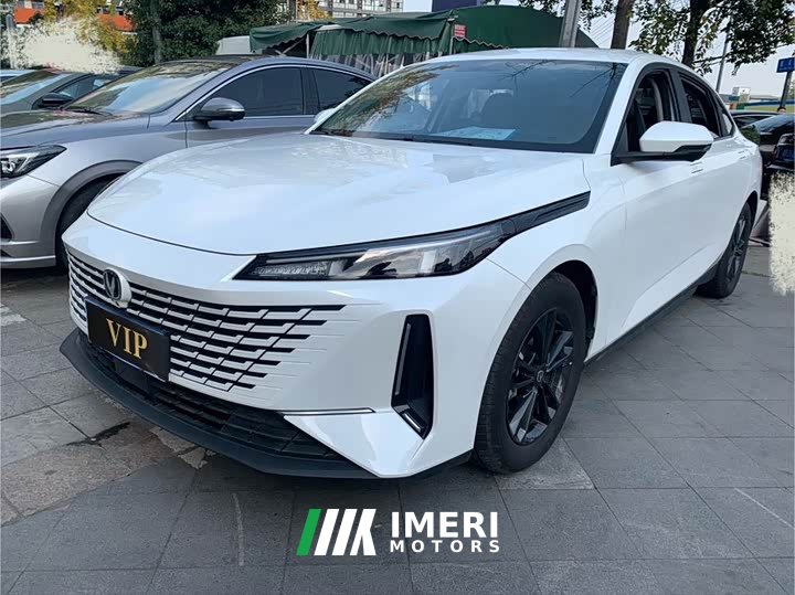 Changan Yida Blue Whale NE 1.5T GDI DCT Enjoy Edition - автомобиль из Китая
