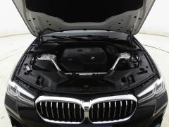 BMW 5 Series 530Li Leading M Sports Package - фото 3