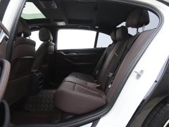 BMW 5 Series 530Li Leading M Sports Package - фото 9