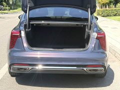 Hongqi H5 2.0T automatic smart connected flag version - фото 11
