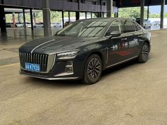 Hongqi H5 2023 2.0T automatic smart connected flag version - фото 1