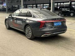 Hongqi H5 2023 2.0T automatic smart connected flag version - фото 7