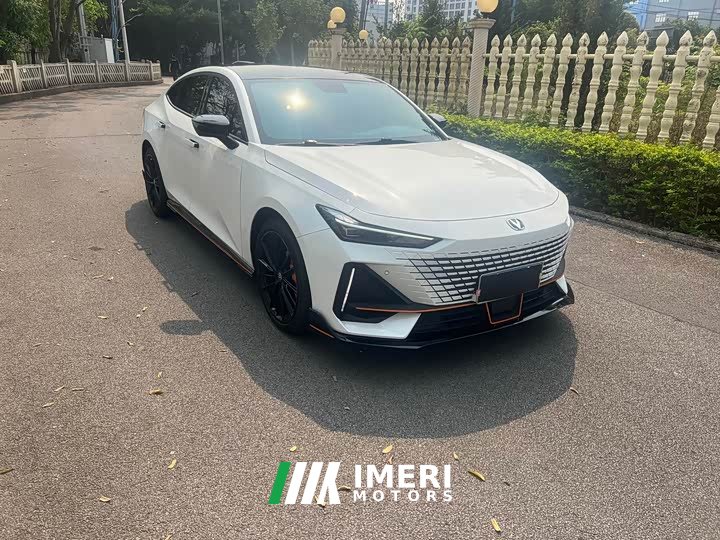Changan UNI-V 2022 1.5T sports version - автомобиль из Китая