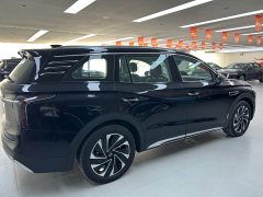 Hongqi HS7 PHEV 2.0T PHEV four-wheel drive Qichang version 6 seats - фото 9