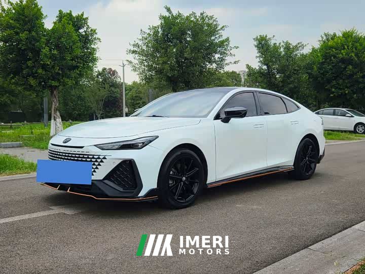 Changan UNI-V 1.5T noble sports - автомобиль из Китая