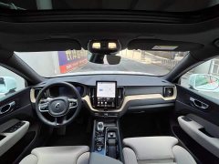 Volvo XC60 2026 B5 four-wheel drive Zhiyuan Deluxe Edition - фото 11