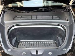 Tesla Model Y rear-wheel drive version - фото 7