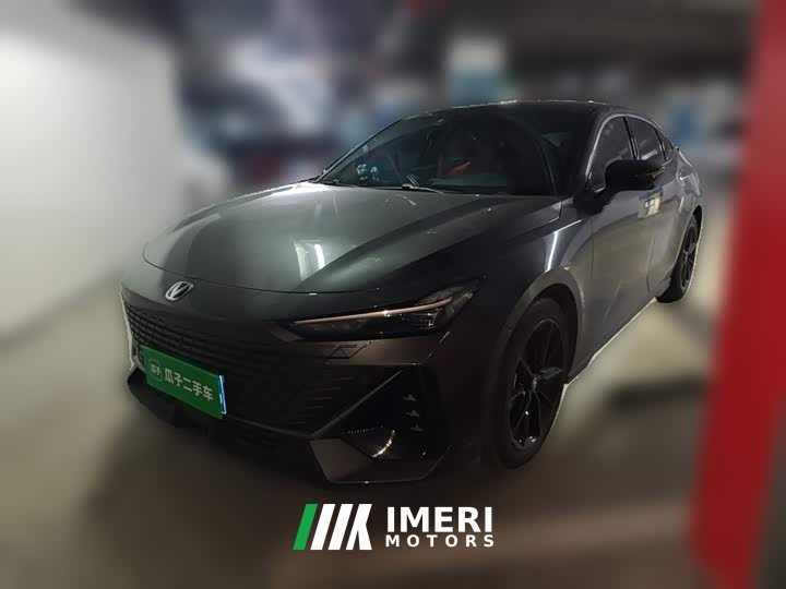 Changan UNI-V 1.5T premium - автомобиль из Китая