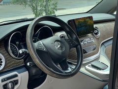 Mercedes-Benz V-Class 2022 V 260 L Long Wheelbase Premium Edition - фото 15