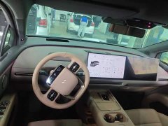 Li Auto Ideal i6 2025 two-wheel drive standard version - фото 6