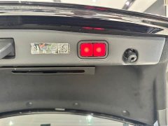 Mercedes-Benz E-Class facelift E 300 L fashionable - фото 12